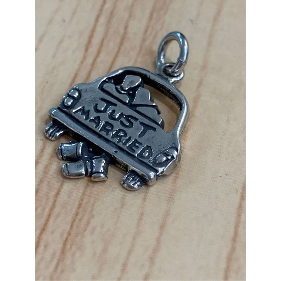.925 Just Married Car Sterling Silver Jewelry Charm - Picture 2 of 5